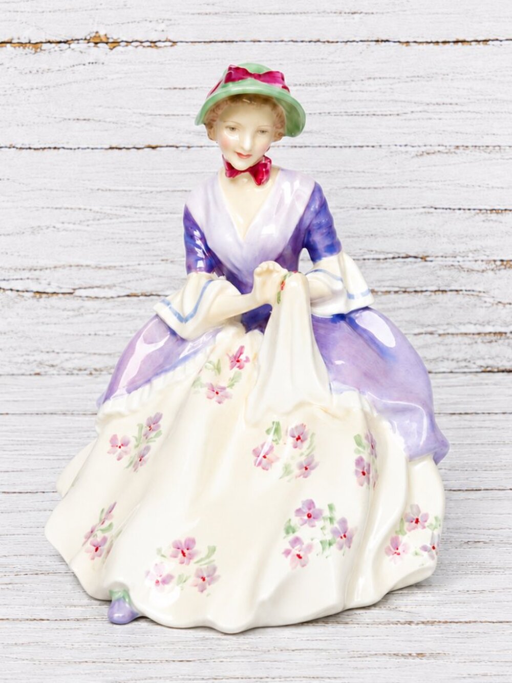 RARE Griselda Figurine by Royal Doulton HN1993, English Collectible Woman Figure
